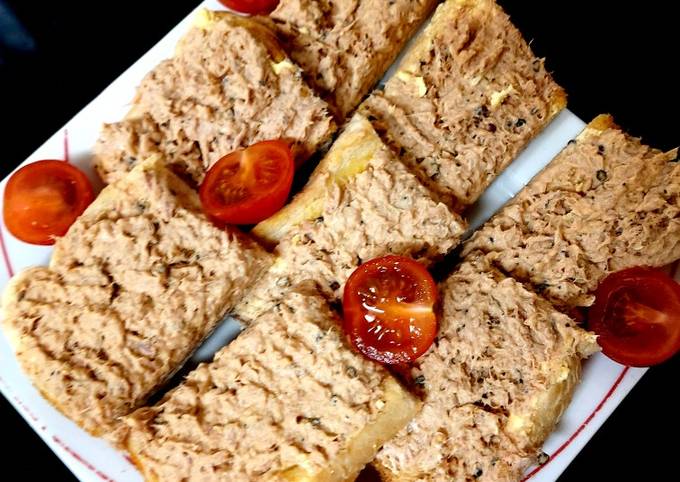 Easiest Way to Prepare Mario Batali My Tuna, Crushed Black Peppercorns with Lemon On Toast or Dip 😉