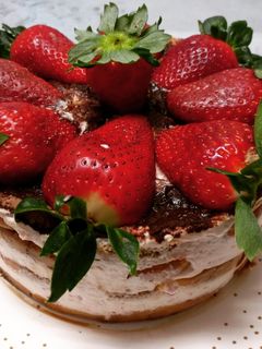 Una foto de Tiramisú de fresas