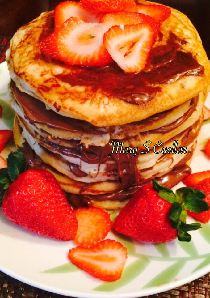 Una foto de Hot cakes a la antigua con nutella💖💖