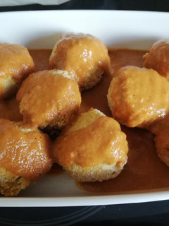 Foto principal de Falafel de zanahoria en salsa de tomate