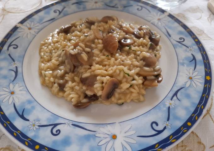 Guida passo passo a Preparare Preferito Risotto ai funghi porcini 🍄