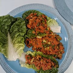 A picture of Kisir (Turkish bulgur salad).