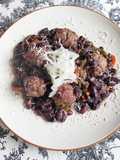 Porotos Kidney con Albóndigas