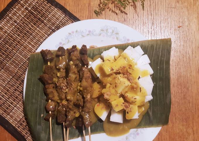 Sate Padang (Beef Satay from Padang, Indonesia)