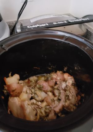 A picture of Slow cooker garlic parmesan chicken.