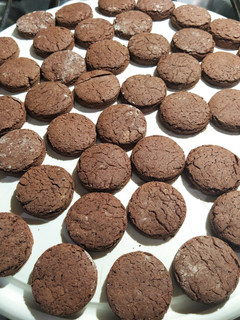 Una foto de Galletitas de algarroba sin Tacc