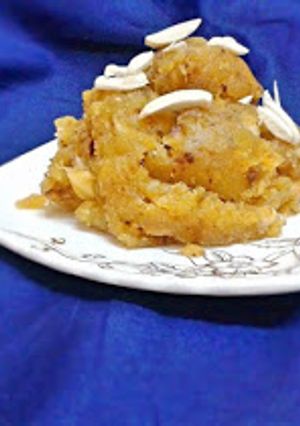 A picture of Shakarkandi ka halwa.