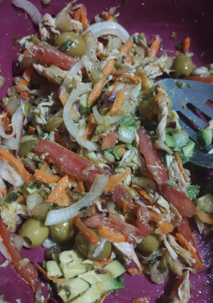 Una foto de Salpicón de Pollo rostizado