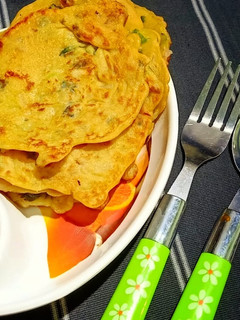 চিকেন প্যানকেক (Chicken pancake recipe in Bengali) রেসিপির প্রধান ছবি