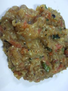 নিরামিষ বেগুন ভর্তা (Niramish begun bharta recipe in Bengali) রেসিপির প্রধান ছবি