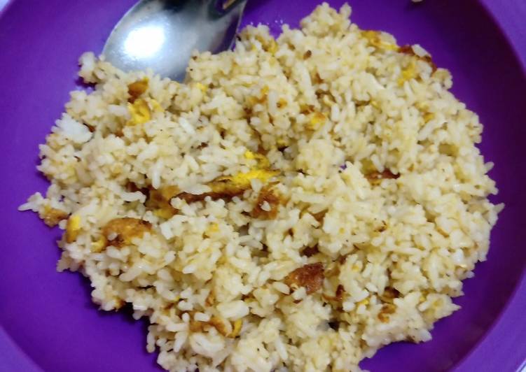 Nasi goreng kunyit