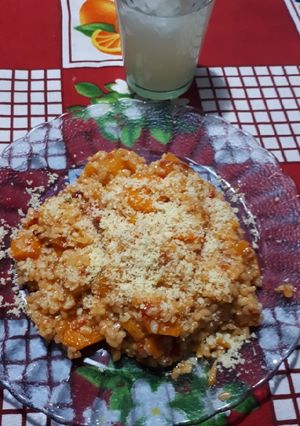 Una foto de Arroz yamaní integral con verduras.Es una delicia!!