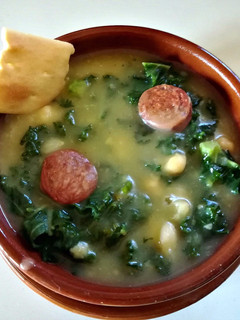 Una foto de Caldo verde portugués