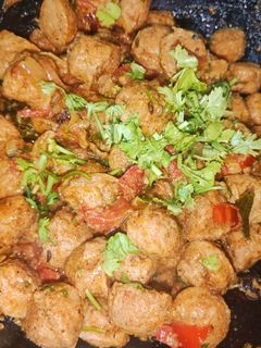 மீல்மேக்கர் பெப்பர் ஃப்ரை(mealmaker pepper fry recipe in tamil) செய்முறை முக்கிய புகைப்படம்