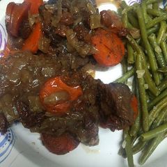 A picture of Drunken Beef and Onions.
