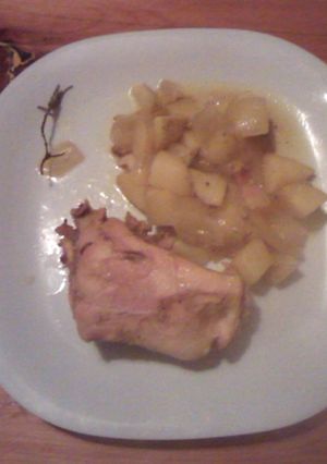 Una foto de Pollo a la cacerola fácil