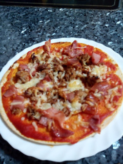 Una foto de Pizza barbacoa