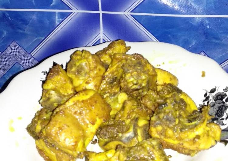 Resep Ayam Ungkep bumbu Kuning yang Enak Banget