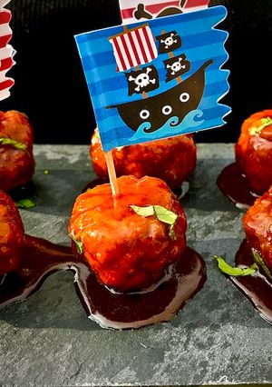 A picture of Turkey Lollipop in Sriracha Sauce.