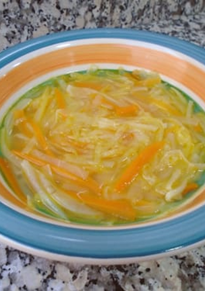 Una foto de Sopa juliana