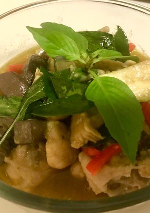 รูปของ เขียวหวานไก่ (พริกแกงเขียวหวาน Lobo)