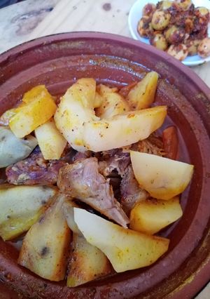 صورة لوصفة طاجين بيبي وبطاطة حلوة