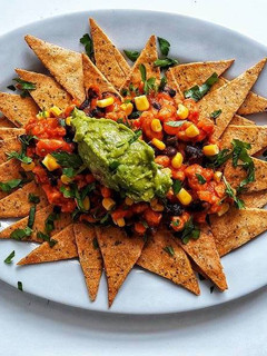Una foto de 💚 Nachos saludables con chili vegano💚