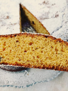 Foto di Torta all'acqua con gocce di cioccolato fondente