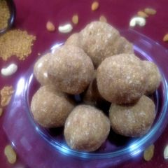 A picture of Fenugreek Ladoo.
