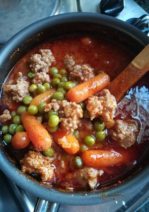รูปของ Salçalı köfte เนื้อปั้นในซอสมะเขือเทศเข้มข้น