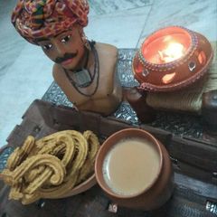 A picture of Methi Moracu.