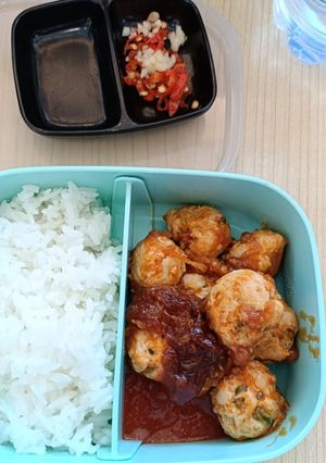 Foto resep Chicken meatball with bbq sauce #diet #nominyaknotepung #dietdrdama