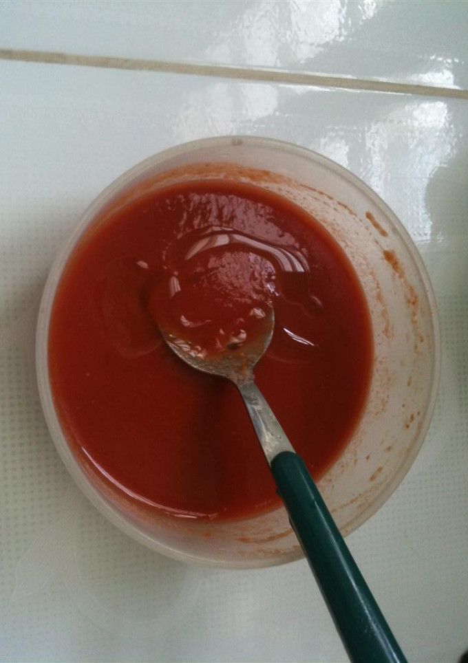 Una foto de Salsa roja, ideal para acompañar pasta, albóndigas.