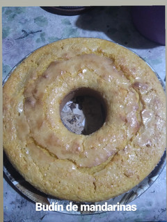 Una foto de Budín de mandarina súper húmedo