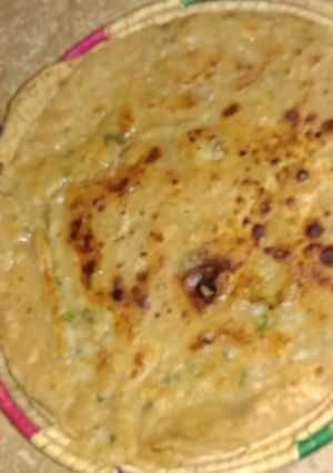 A picture of Alu ka parath.