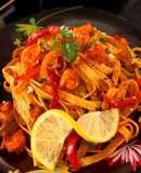 پاستا فتوچینی با میگو و گوشت چرخکردهFettuccine pasta with shrimp and minced meat 🦐