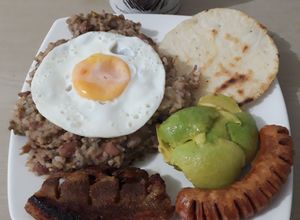 Una foto de Calentado de frijoles trasnochados