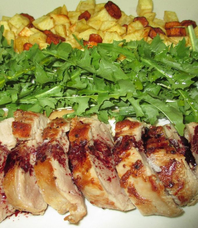 Lomo de Cerdo con Ensalada y Patatas