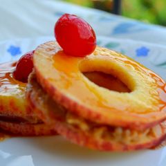 A picture of Apple Peanut Butter Sandwich.