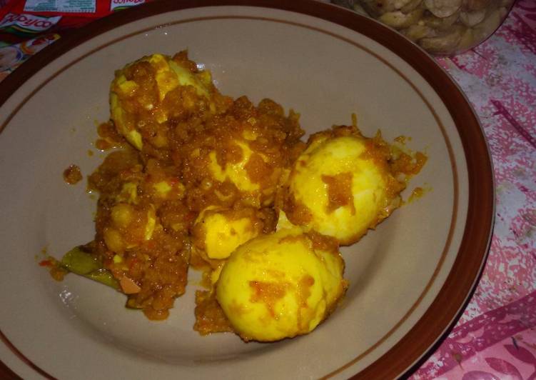 Resep Telur bumbu kuning oleh Ghandys kitchen - Cookpad