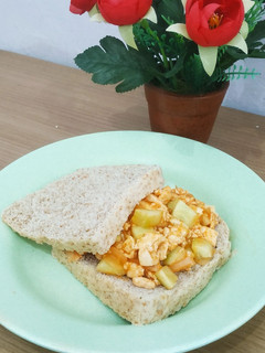 Foto resep Sandwich roti gandum tahu pedas untuk diet