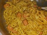 Pastas con salchichas a la salsa yor