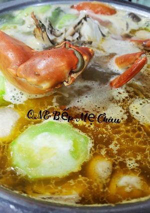 Hình của món Lẩu cua biển.