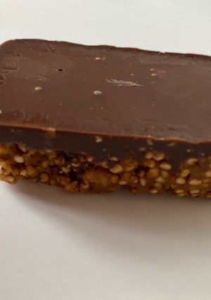 Une photo de Barre de céréales healthy au chocolat et quinoa soufflé