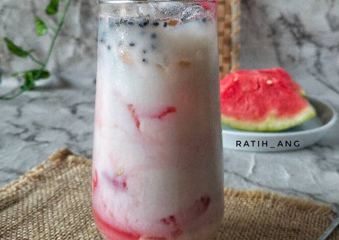 Resep Es Semangka Susu Oleh Ratihang Cookpad 6968