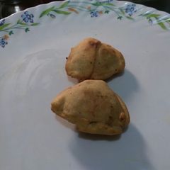 A picture of Peas Patti Samose.