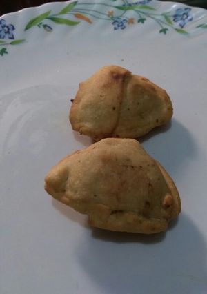 A picture of Peas Patti Samose.