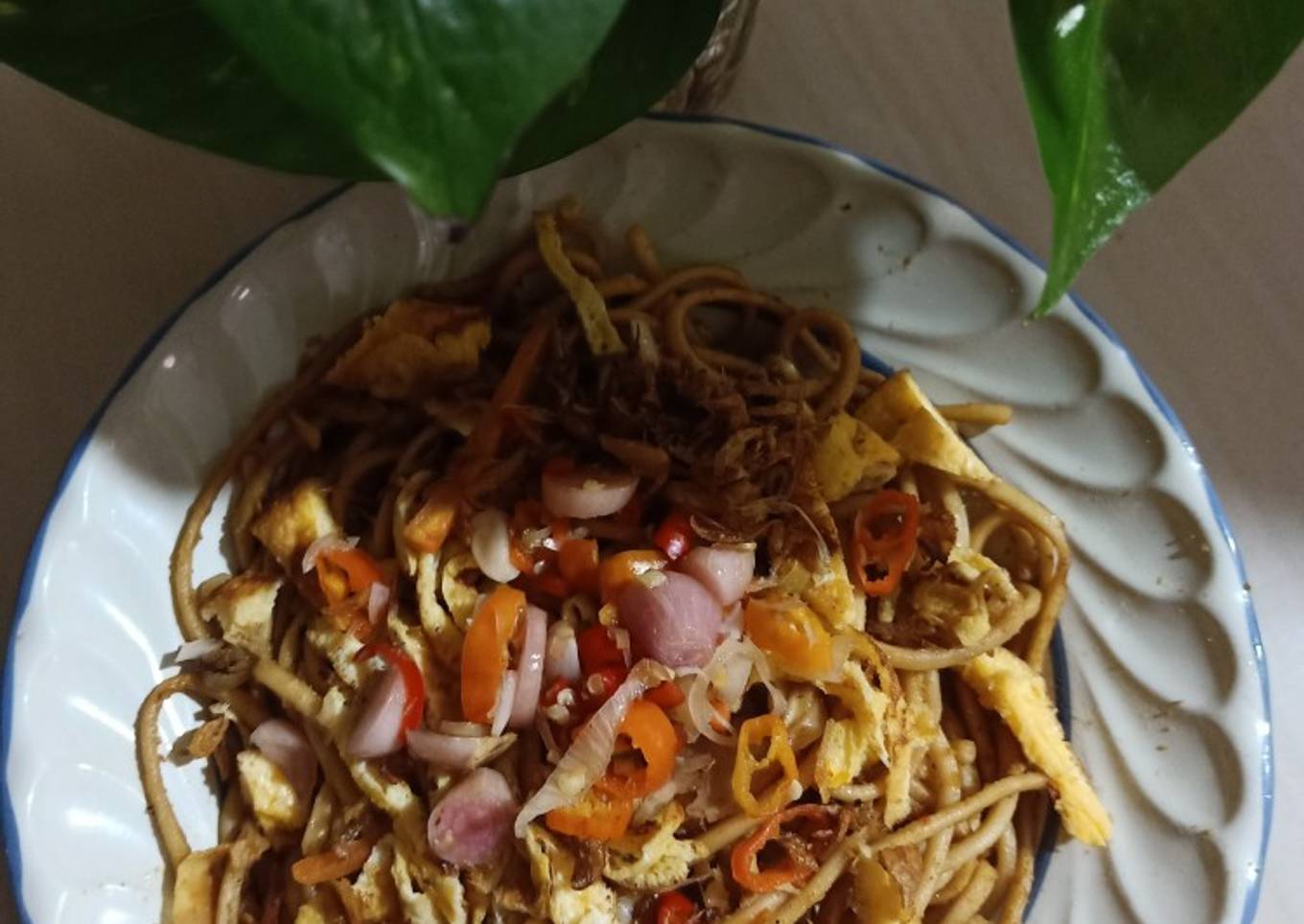 Mie goreng bumbu Pecel