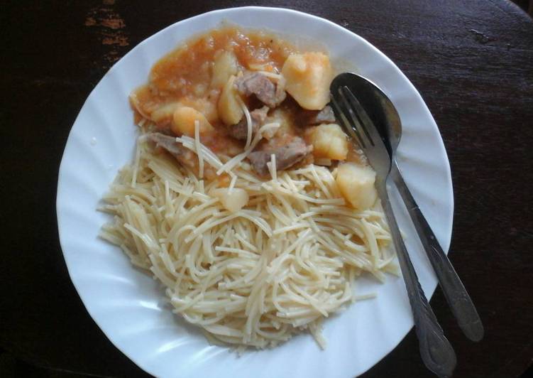 Spaghetti and  beef stew with potatoes