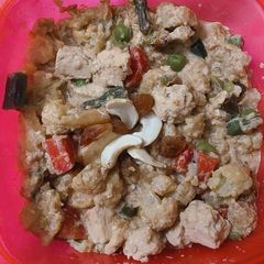 A picture of Navratan curry.
